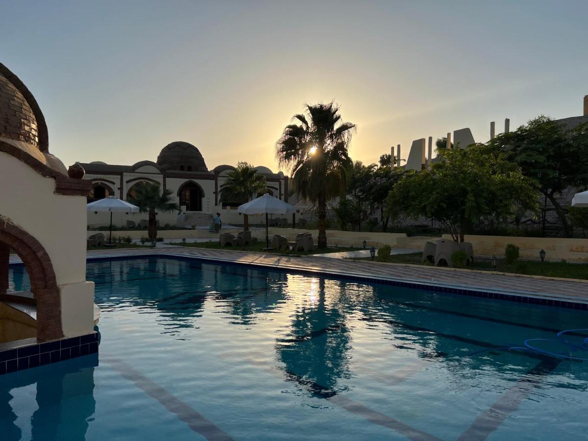 Elphardous Oasis Hotel Луксор Екстер'єр фото